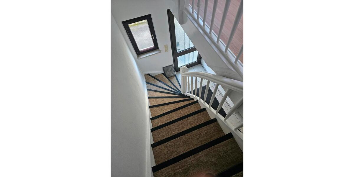 Erdgeschoßwohnung Ammerbuch - 5 Zimmer, 170 m&sup2;, 1.800&euro; | Angebot:25936825