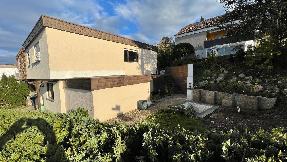 Mehrfamilienhaus, Wohnhaus Weil der Stadt - 6 Zimmer, 132 m&sup2;, 2.300&euro; | Angebot:25690065