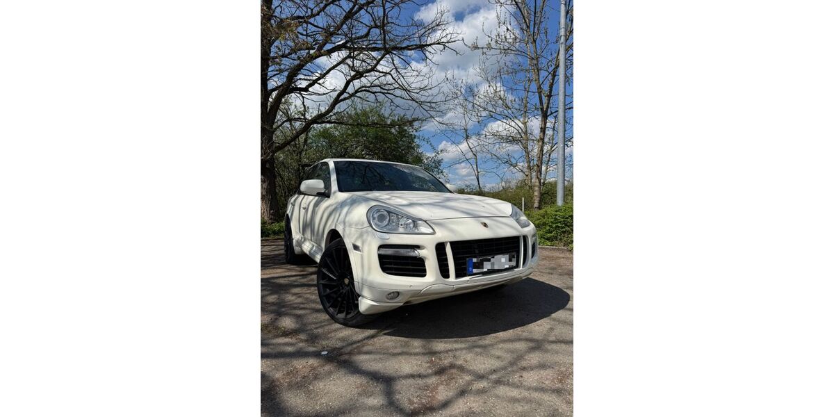 Porsche Cayenne 198.000 km 8.499 &euro; Rottenburg 72108