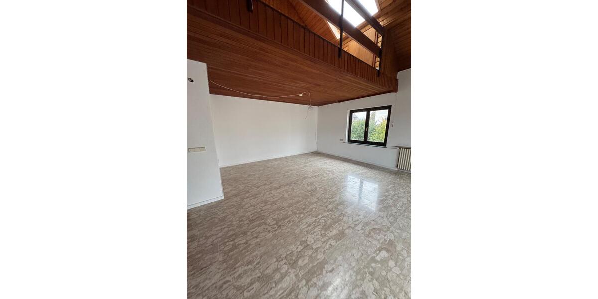 Maisonettenwohnung Böblingen Dagersheim - 5.5 Zimmer, 160 m&sup2;, 1.900&euro; | Angebot:25754375