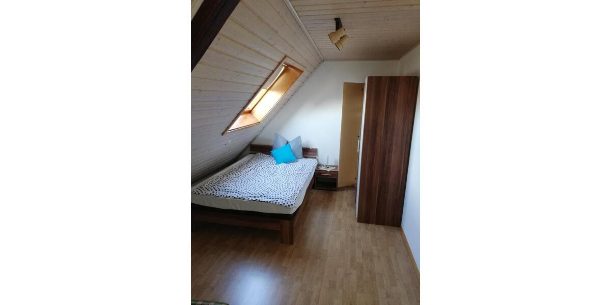Dachgeschoßwohnung Sindelfingen Darmsheim - 2.5 Zimmer, 56 m&sup2;, 1.050&euro; | Angebot:24653853