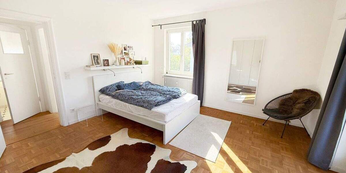 Einfamilienhaus Stuttgart Sillenbuch - 6 Zimmer, 201 m&sup2;, 5.200&euro; | Angebot:25704695
