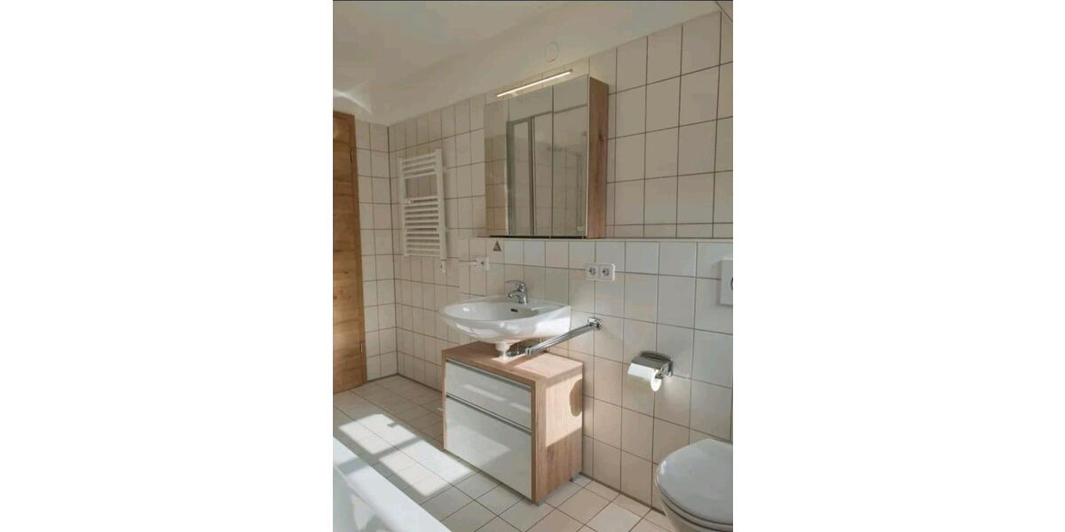 Dachgeschoßwohnung Rottenburg am Neckar - 2 Zimmer, 65 m&sup2;, 269.000&euro; | Angebot:27096426