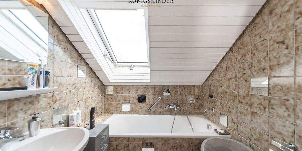 Mehrfamilienhaus, Wohnhaus Stuttgart / Möhringen Möhringen - 9 Zimmer, 240 m&sup2;, 1.300.000&euro; | Angebot:25680014