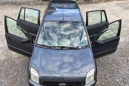 Ford Fusion 142.379 km 2.990 &euro; Böblingen 71032