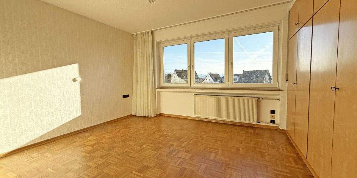 Mehrfamilienhaus, Wohnhaus Pliezhausen - 9 Zimmer, 217 m&sup2;, 658.000&euro; | Angebot:25746925