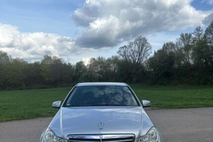 Mercedes-Benz C 220 163.000 km 12.490 &euro; Sindelfingen 71067