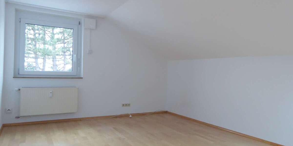 Etagenwohnung Reutlingen - 1 Zimmer, 24 m&sup2;, 490&euro; | Angebot:26631652