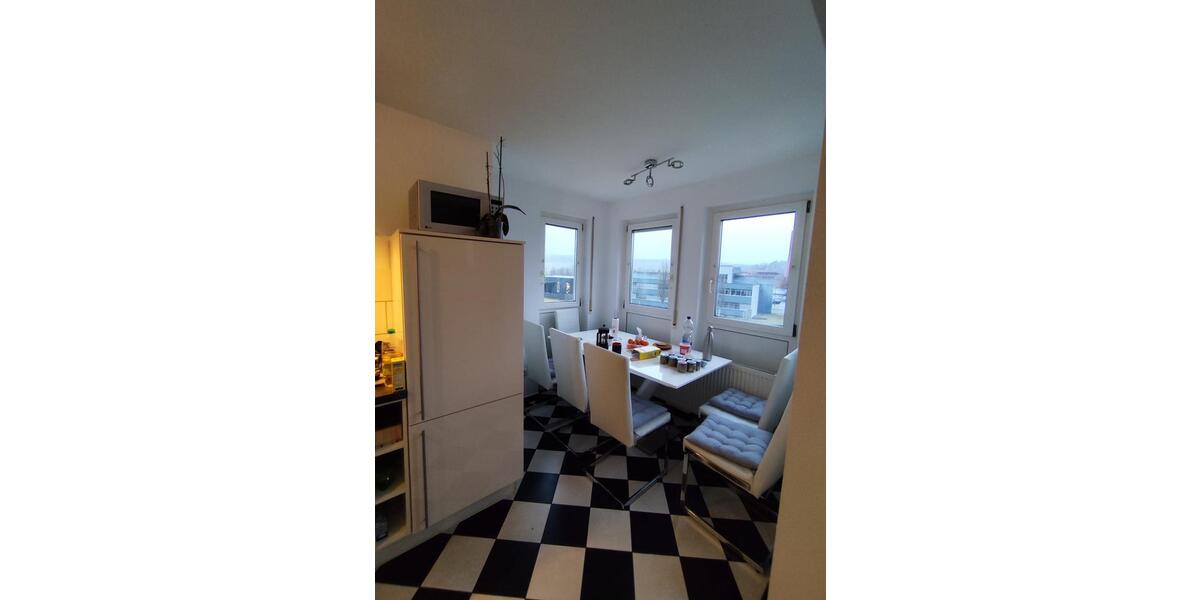 Etagenwohnung Stuttgart - 3.5 Zimmer, 64 m&sup2;, 220.000&euro; | Angebot:26612759