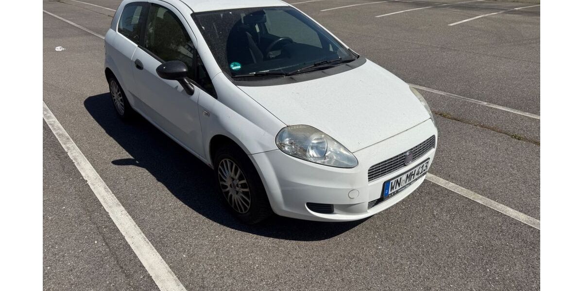Fiat Grande Punto 66.000 km 1.890 &euro; Stuttgart 70178