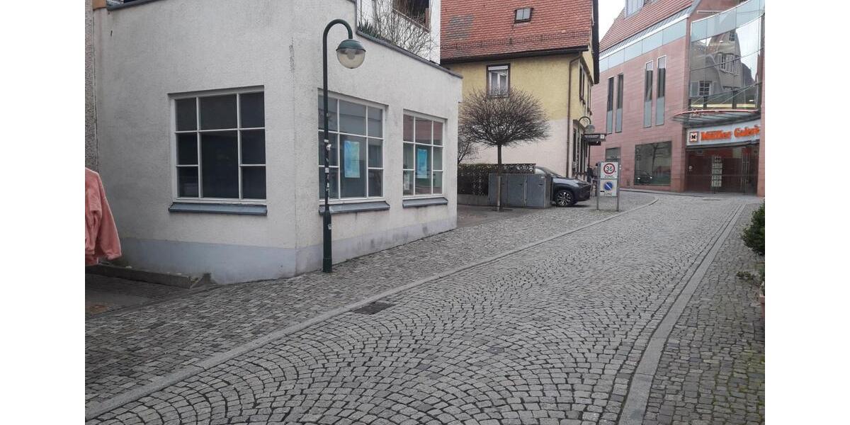 Gewerbeobjekt Reutlingen - 900&euro; | Angebot:25137183