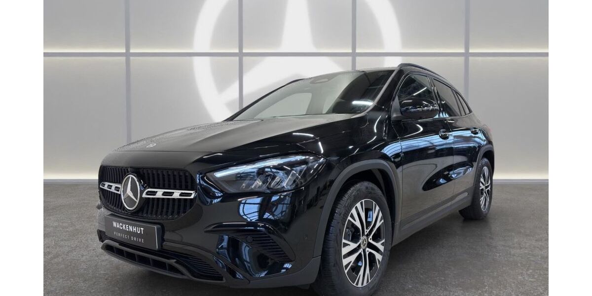 Mercedes-Benz GLA 180 9.900 km 38.490 &euro; Nagold 72202