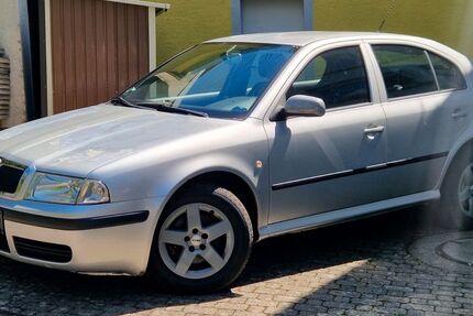 Skoda Octavia 285.200 km 1.690 &euro; Horb 72160