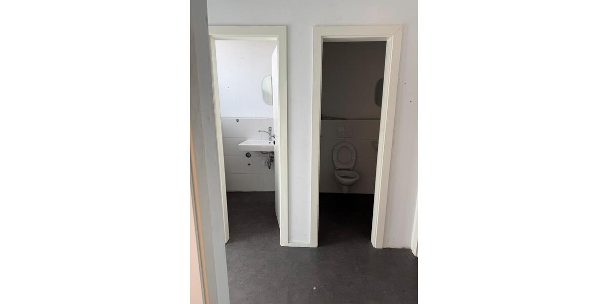 Gewerbeobjekt Deckenpfronn - 1.750&euro; | Angebot:25850191