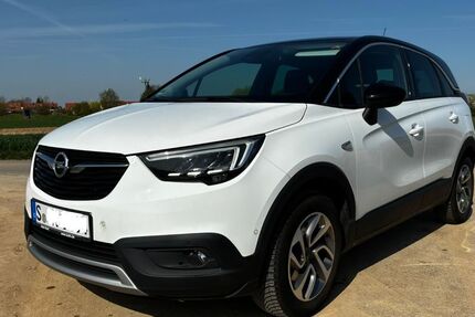 Opel Crossland (X) 83.534 km 7.000 &euro; Stuttgart 70499
