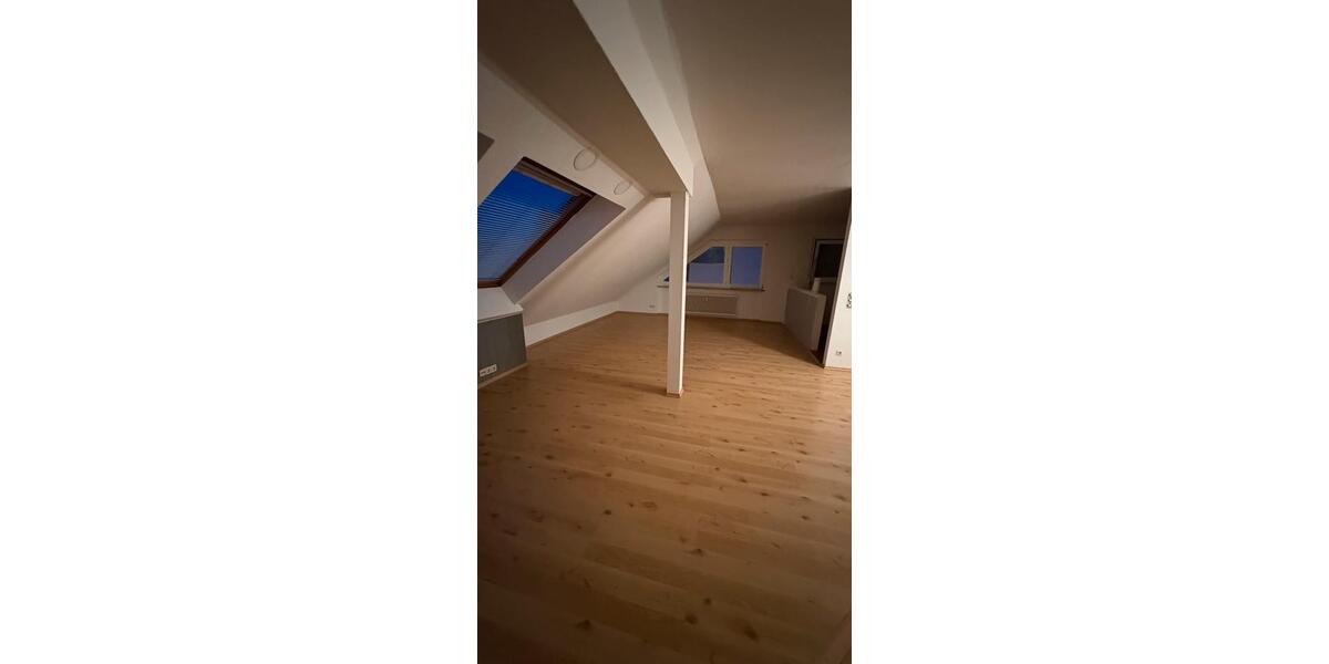 Dachgeschoßwohnung Böblingen Dagersheim - 2 Zimmer, 64 m&sup2;, 260.000&euro; | Angebot:25623408