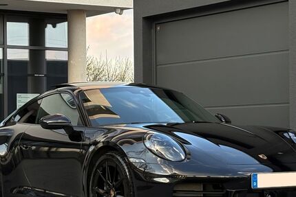 Porsche 992 8.900 km 135.999 &euro; Magstadt 71106