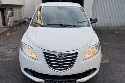 Lancia Ypsilon 190.000 km 2.200 &euro; Metzingen 72555