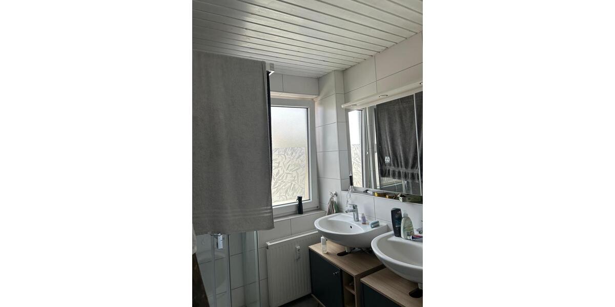 Etagenwohnung Pfullingen - 3 Zimmer, 90 m&sup2;, 280.000&euro; | Angebot:25417920