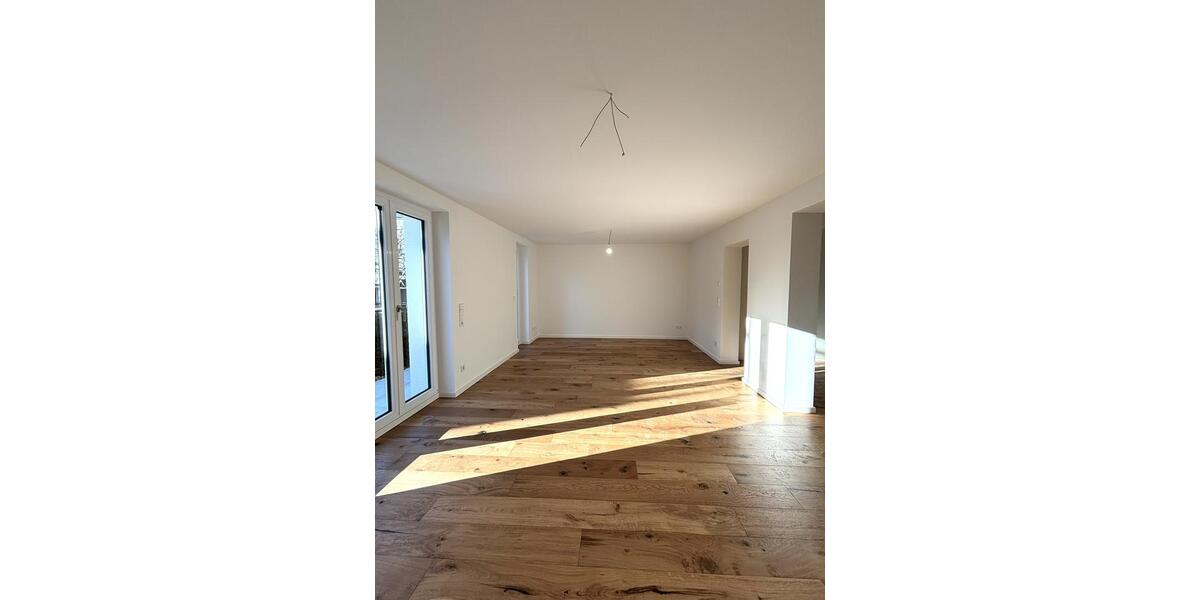 Erdgeschoßwohnung Sindelfingen - 2 Zimmer, 73 m&sup2;, 1.135&euro; | Angebot:24400065
