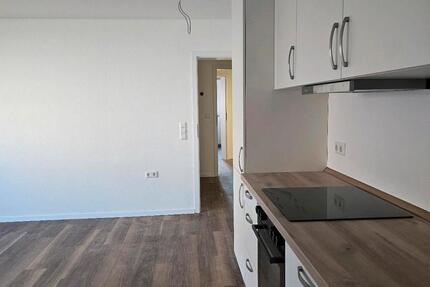 Wohnung Stuttgart Zuffenhausen - 2 Zimmer, 60 m&sup2;, 1.200&euro; | Angebot:25267172