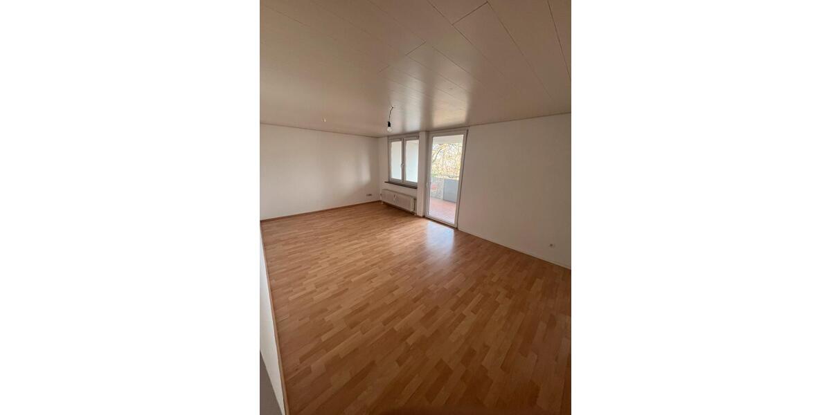 Etagenwohnung Pfullingen - 3 Zimmer, 88 m&sup2;, 329.000&euro; | Angebot:25923760