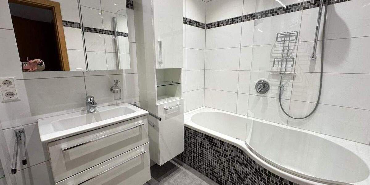 Mehrfamilienhaus, Wohnhaus Wendlingen - 7 Zimmer, 184 m&sup2;, 675.000&euro; | Angebot:25694250