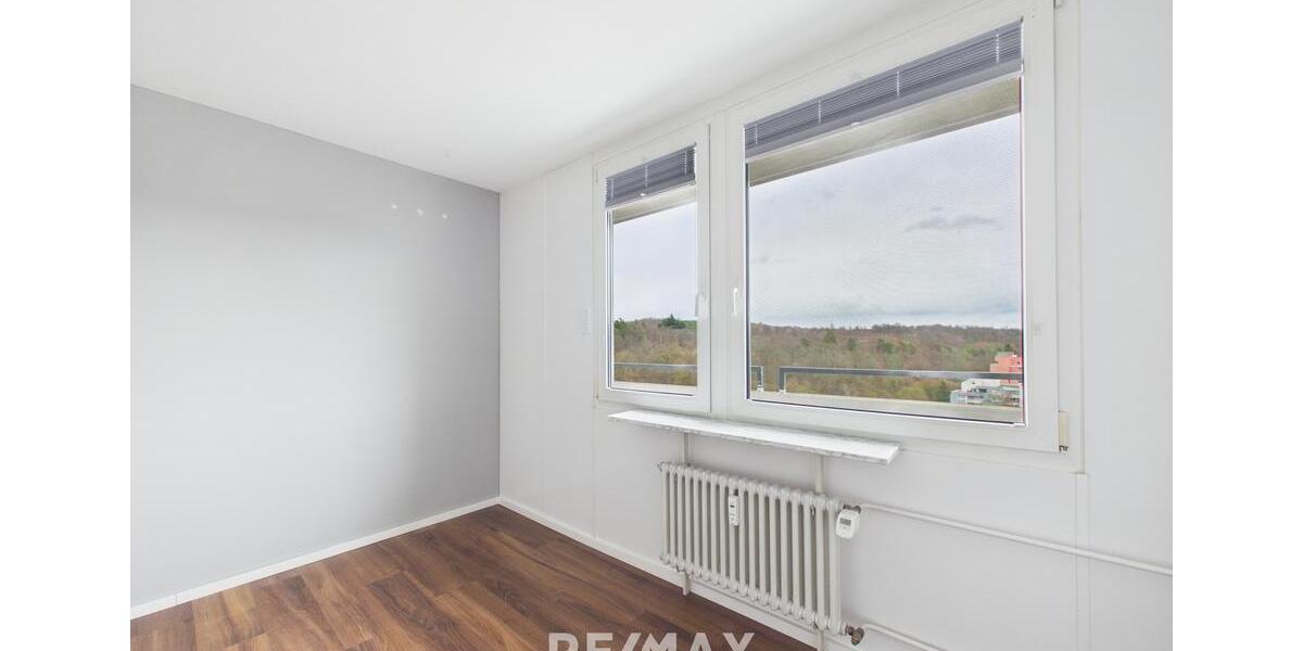 Etagenwohnung Sindelfingen Eichholz - 3 Zimmer, 86 m&sup2;, 1.300&euro; | Angebot:25812803