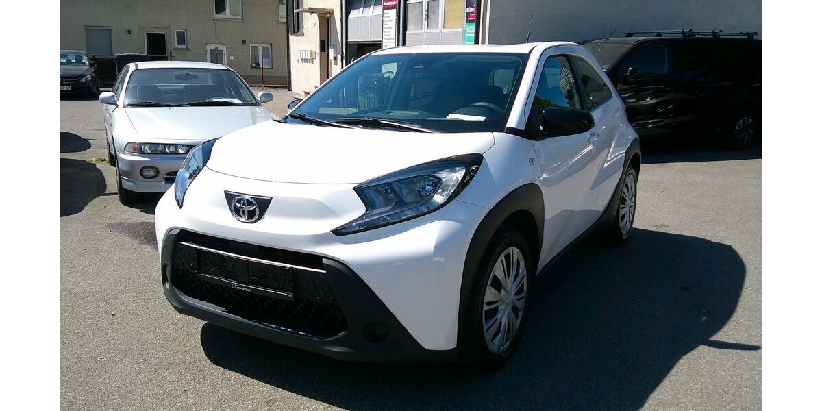 Toyota Aygo (X) 73.000 km 10.860 &euro; Sindelfingen 71065