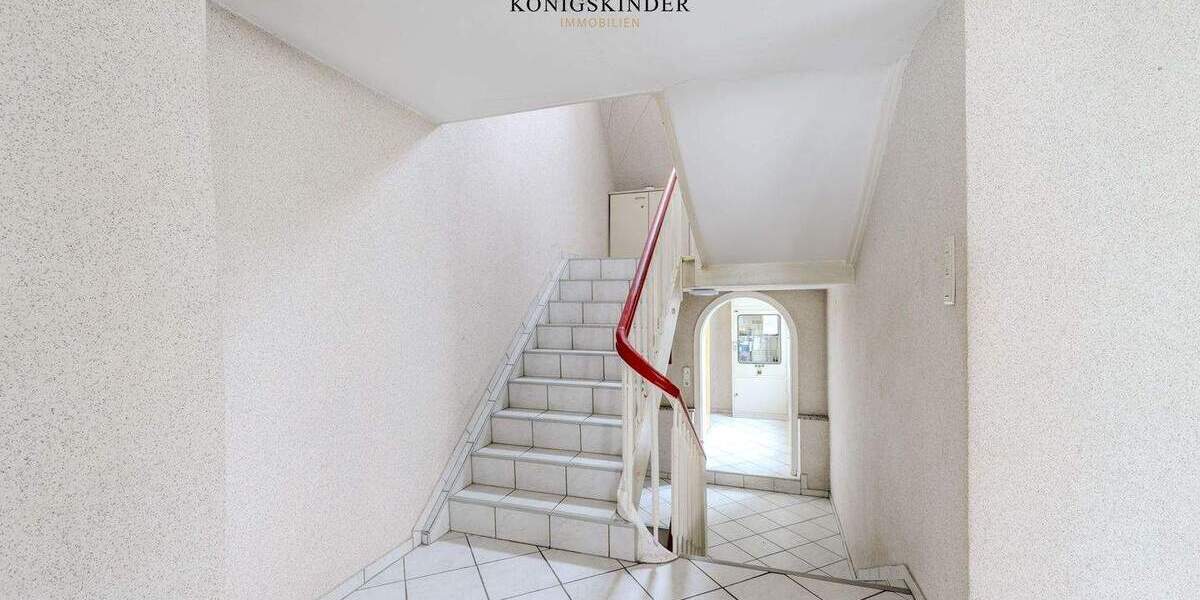 Mehrfamilienhaus, Wohnhaus Weil im Schönbuch - 7 Zimmer, 201 m&sup2;, 569.000&euro; | Angebot:25909482