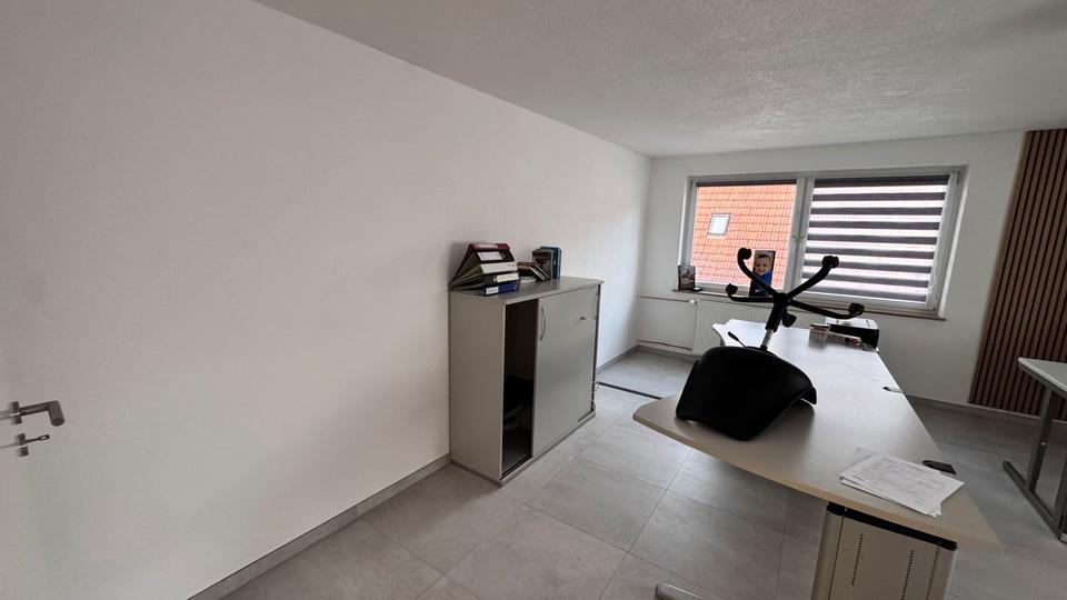 Etagenwohnung Neckartenzlingen - 2 Zimmer, 65 m&sup2;, 900&euro; | Angebot:25953934