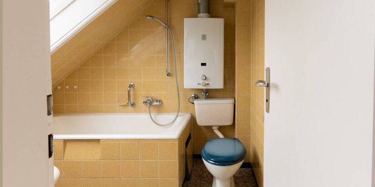 Mehrfamilienhaus, Wohnhaus Stuttgart Degerloch - 8 Zimmer, 170 m&sup2;, 775.000&euro; | Angebot:25685446