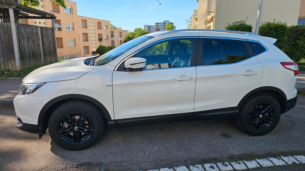 Nissan Qashqai 145.000 km 14.200 &euro; Stuttgart 70437