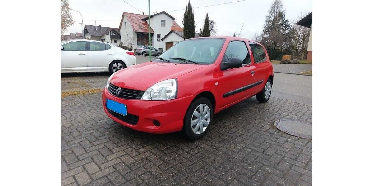 Renault Clio 126.000 km 1.999 &euro; Horb am Neckar 72160