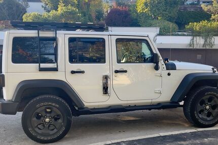 Jeep Wrangler 148.500 km 28.800 &euro; Tübingen 72070