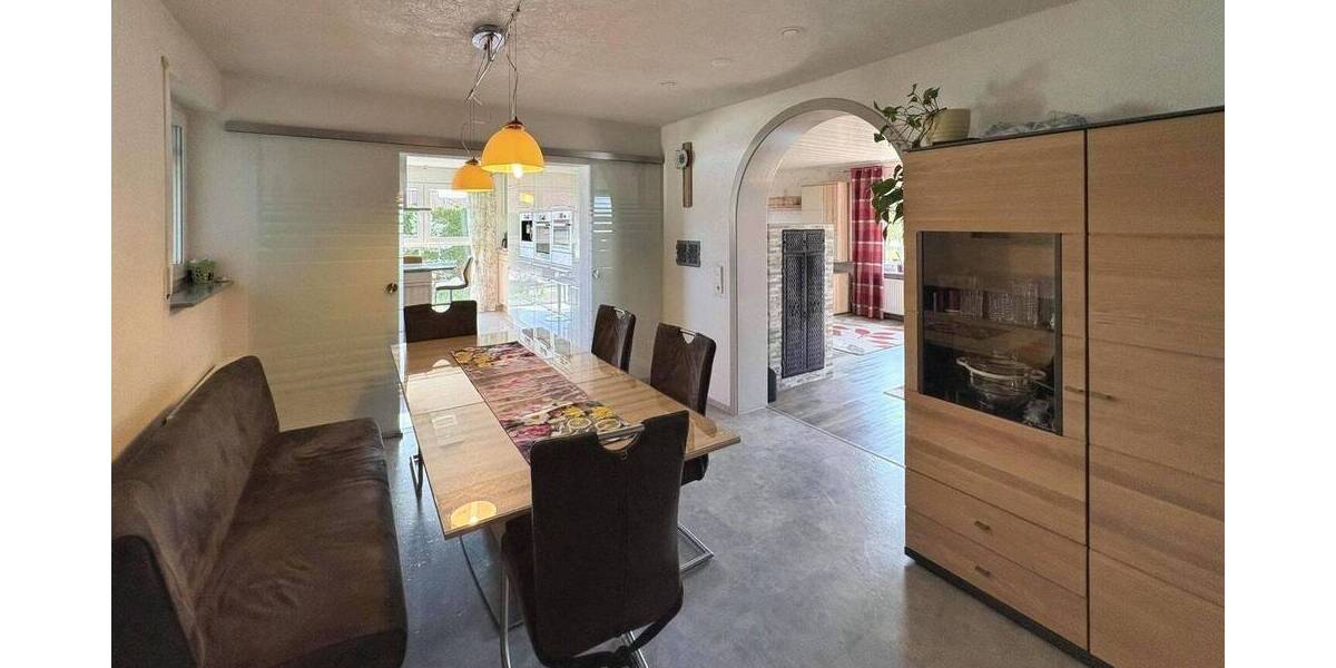 Einfamilienhaus Hechingen - 9 Zimmer, 220 m&sup2;, 650.000&euro; | Angebot:26029373