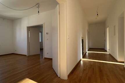 Wohnung Stuttgart Lehen - 4 Zimmer, 108 m&sup2;, 2.152&euro; | Angebot:24868869