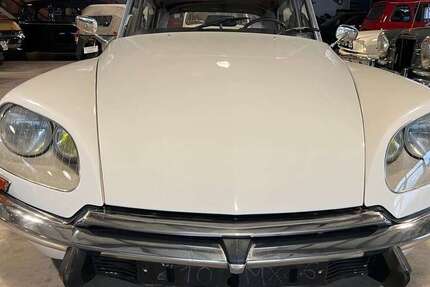 Citroen DS 55.325 km 18.900 &euro; Reutlingen 72127