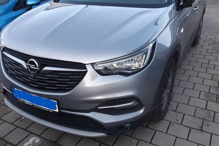 Opel Grandland (X) 64.200 km 18.499 &euro; Stuttgart 70437