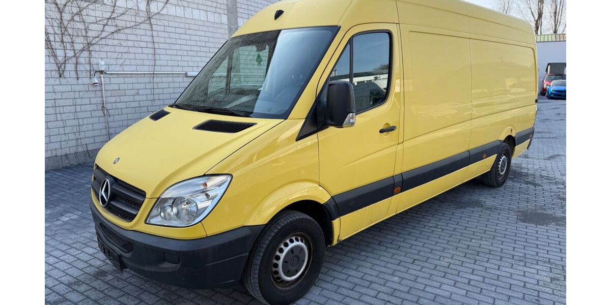 Mercedes-Benz Sprinter 125.695 km 12.990 &euro; Magstadt 71106