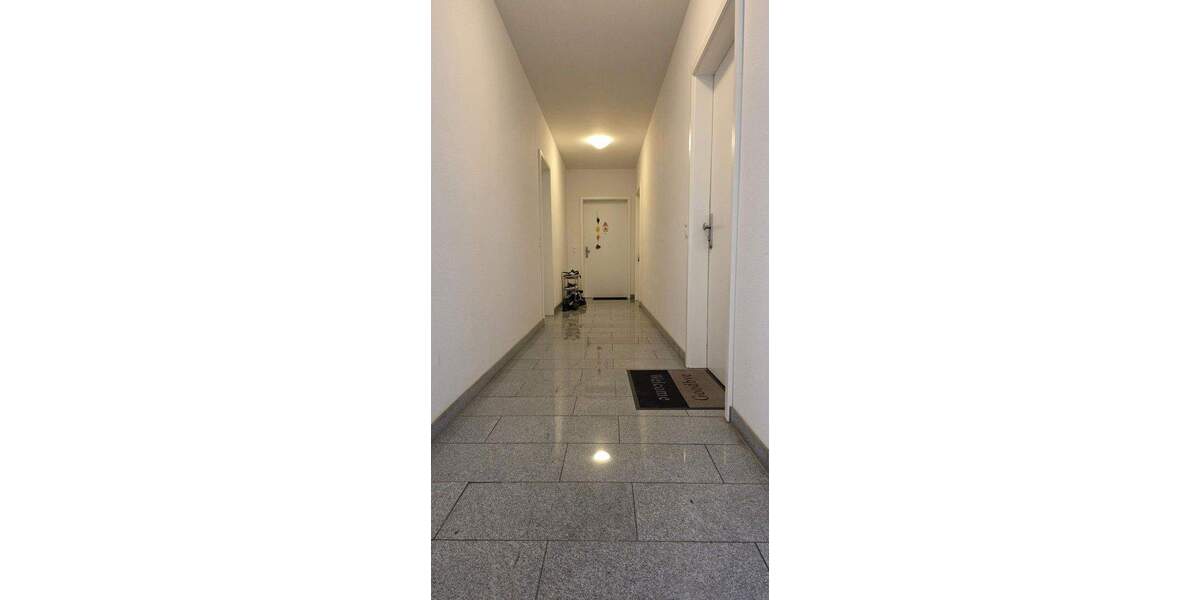 Etagenwohnung Sindelfingen Mitte - 9 Zimmer, 242 m&sup2;, 695.000&euro; | Angebot:25823345