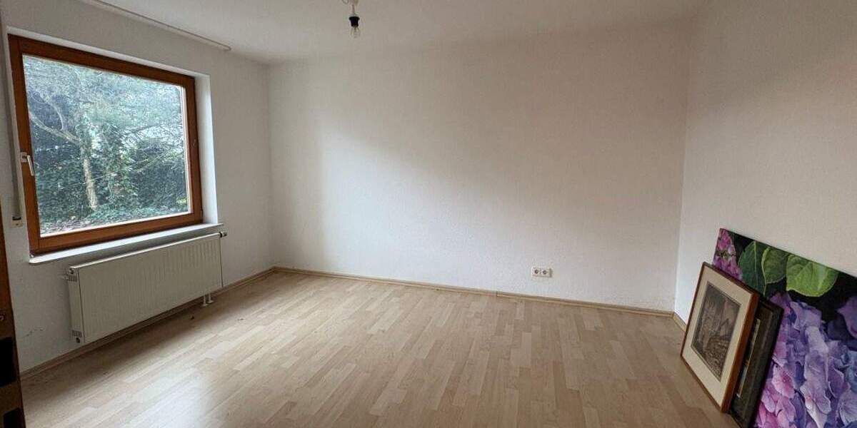 Einfamilienhaus Herrenberg - 8 Zimmer, 216 m&sup2;, 985.000&euro; | Angebot:25748797