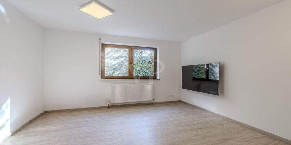 Einfamilienhaus Wolfschlugen - 7 Zimmer, 248 m&sup2;, 739.000&euro; | Angebot:25836556