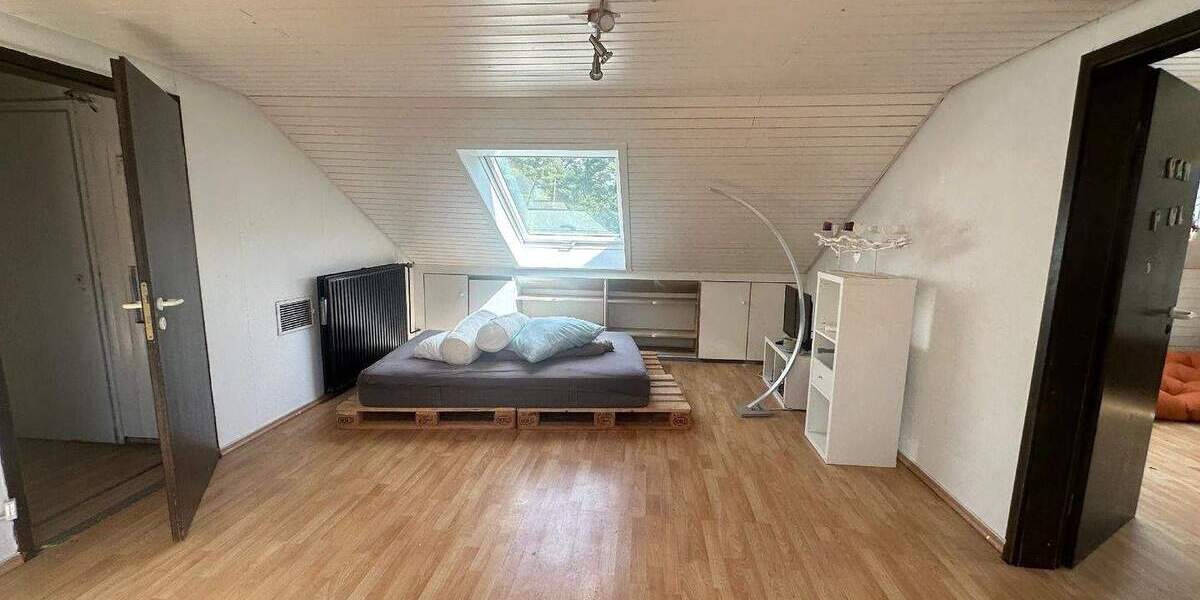 Mehrfamilienhaus, Wohnhaus Ostelsheim - 8 Zimmer, 300 m&sup2;, 1.000.000&euro; | Angebot:25674461