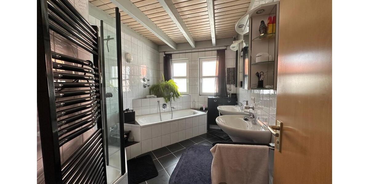 Maisonettenwohnung Filderstadt - 4.5 Zimmer, 127 m&sup2;, 498.000&euro; | Angebot:26047345