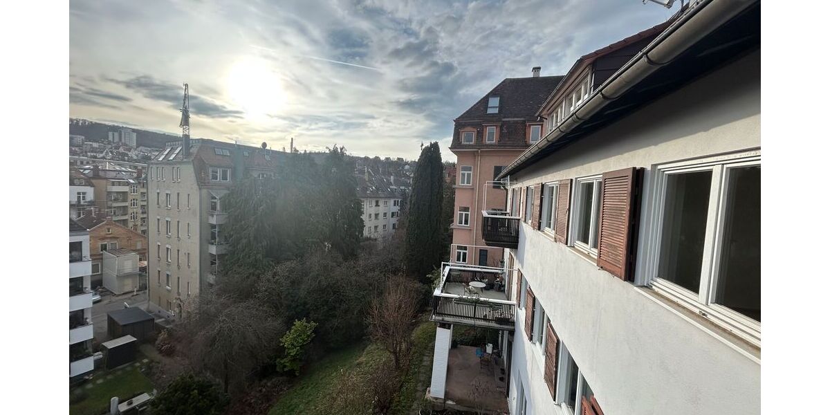 Zwei Zimmer mit Weitblick - Sanierte Wohnung im 1. OG und Balkon - Appartement Stuttgart Botnang | Angebot:26623450
