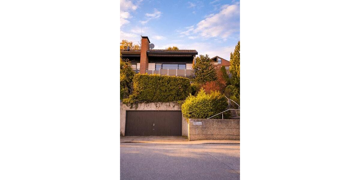 Doppelhaushälfte Holzgerlingen - 6 Zimmer, 178 m&sup2;, 3.000&euro; | Angebot:25519426