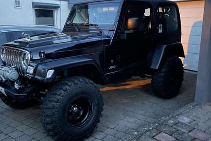 Jeep Wrangler 202.000 km 22.900 &euro; Neustetten 72149