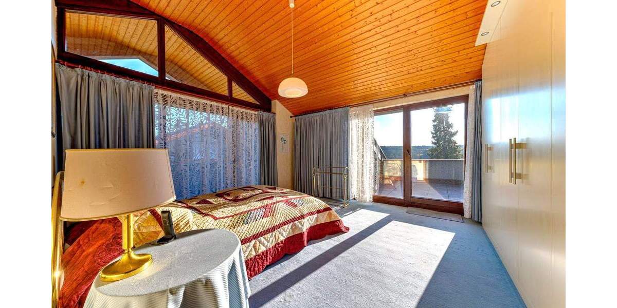 Einfamilienhaus Aidlingen Deufringen - 7 Zimmer, 333 m&sup2;, 925.000&euro; | Angebot:25800930