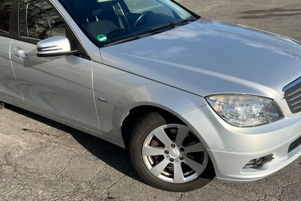 Mercedes-Benz C 180 136.817 km 8.999 &euro; Stuttgart 70327